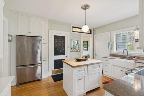 89 Clinton Street Portland ME 04103