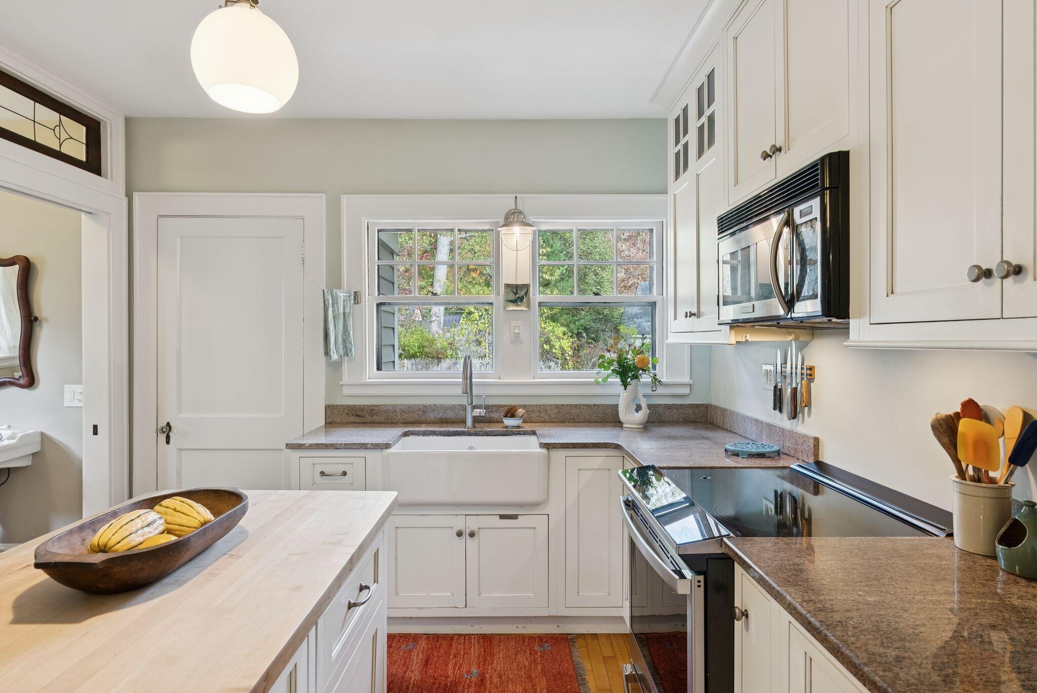 89 Clinton Street Portland ME 04103