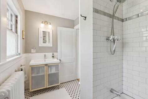 89 Clinton Street Portland ME 04103