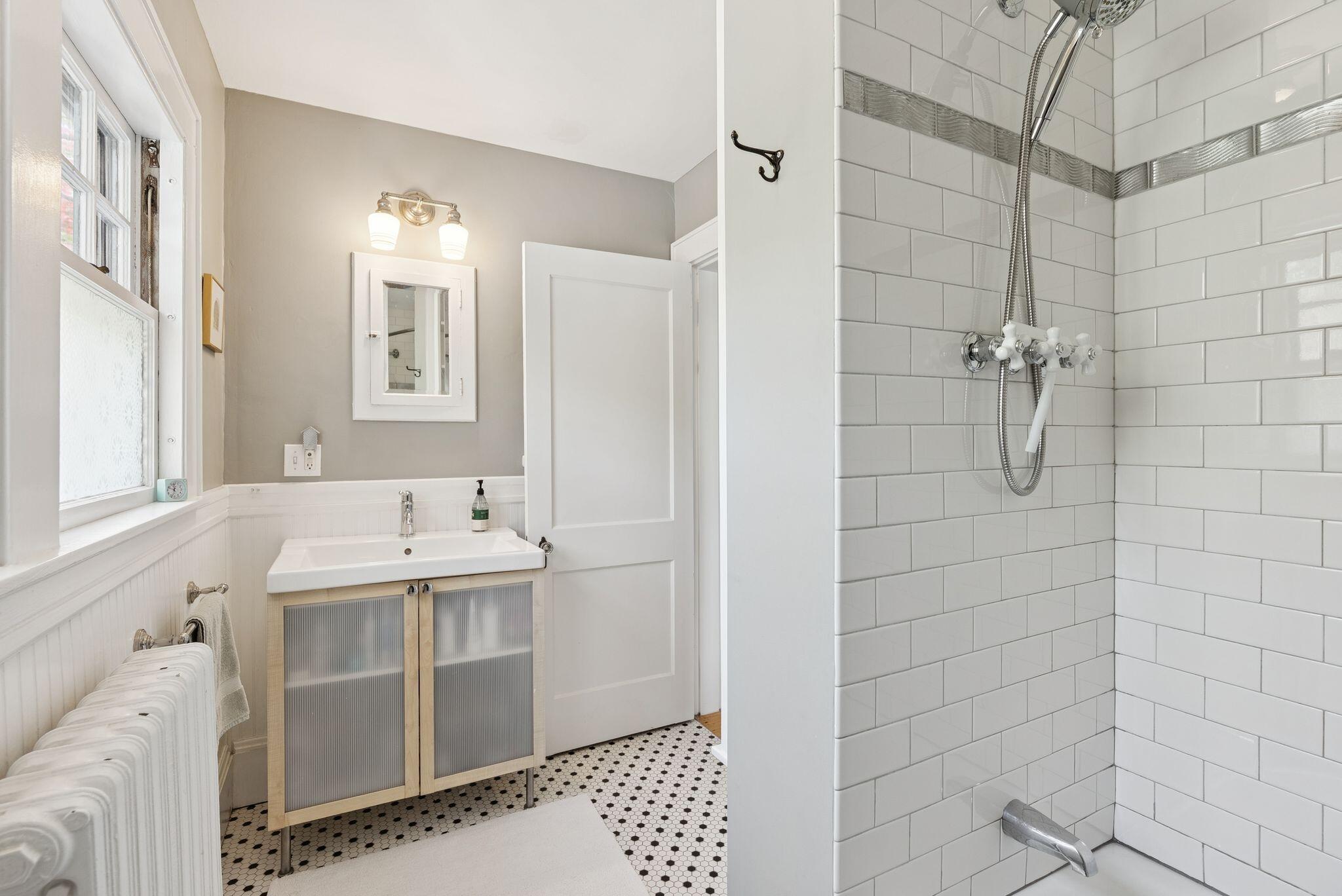 89 Clinton Street Portland ME 04103