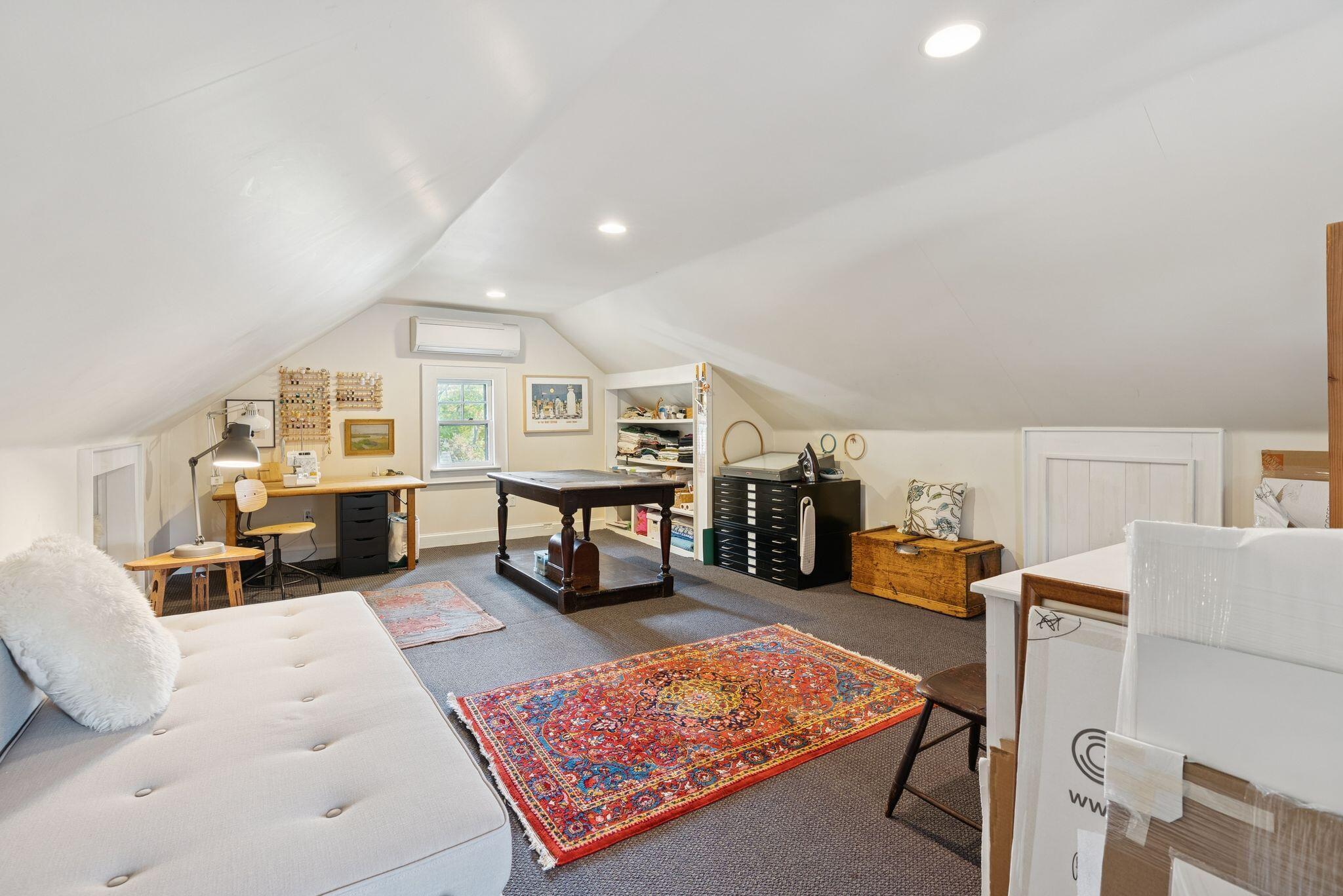 89 Clinton Street Portland ME 04103