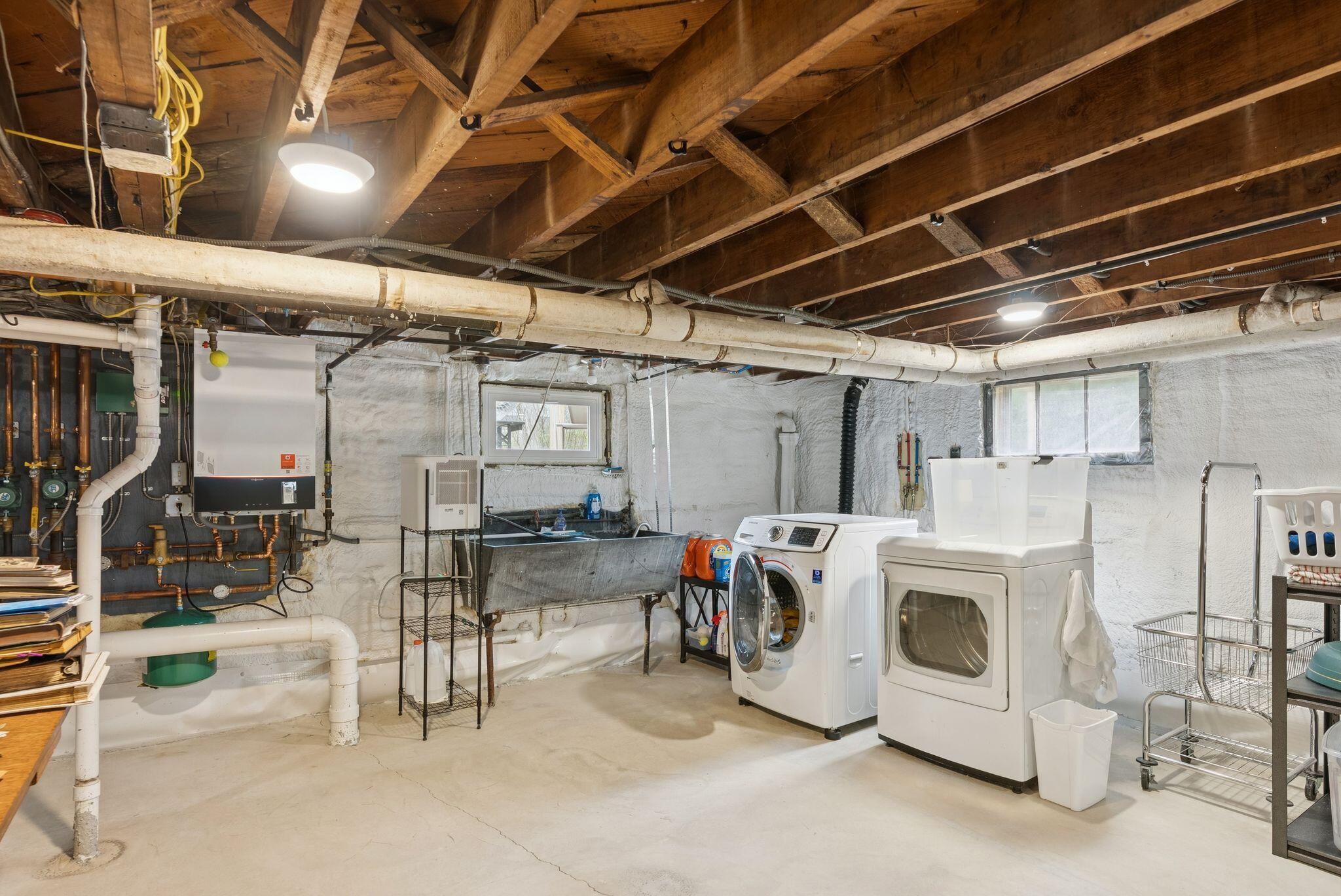 89 Clinton Street Portland ME 04103