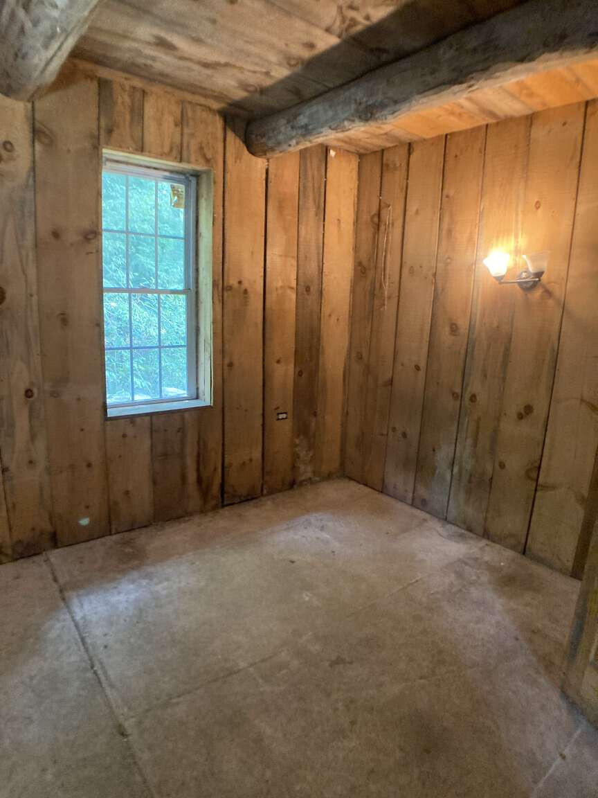 88 Hanson Road China ME 04358