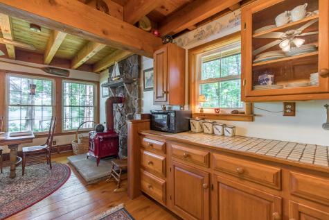 20 Muskrat Way Norway ME 04268