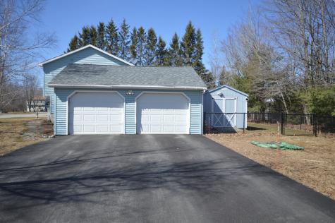 26 Country Way Brewer ME 04412