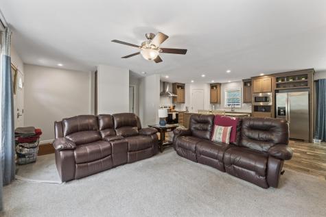 2196 Sanford Road Wells ME 04090