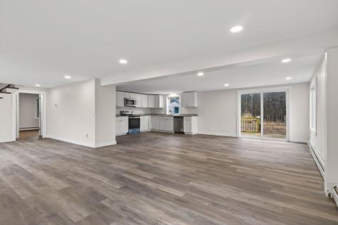 27 Bradford Road Wiscasset ME 04578