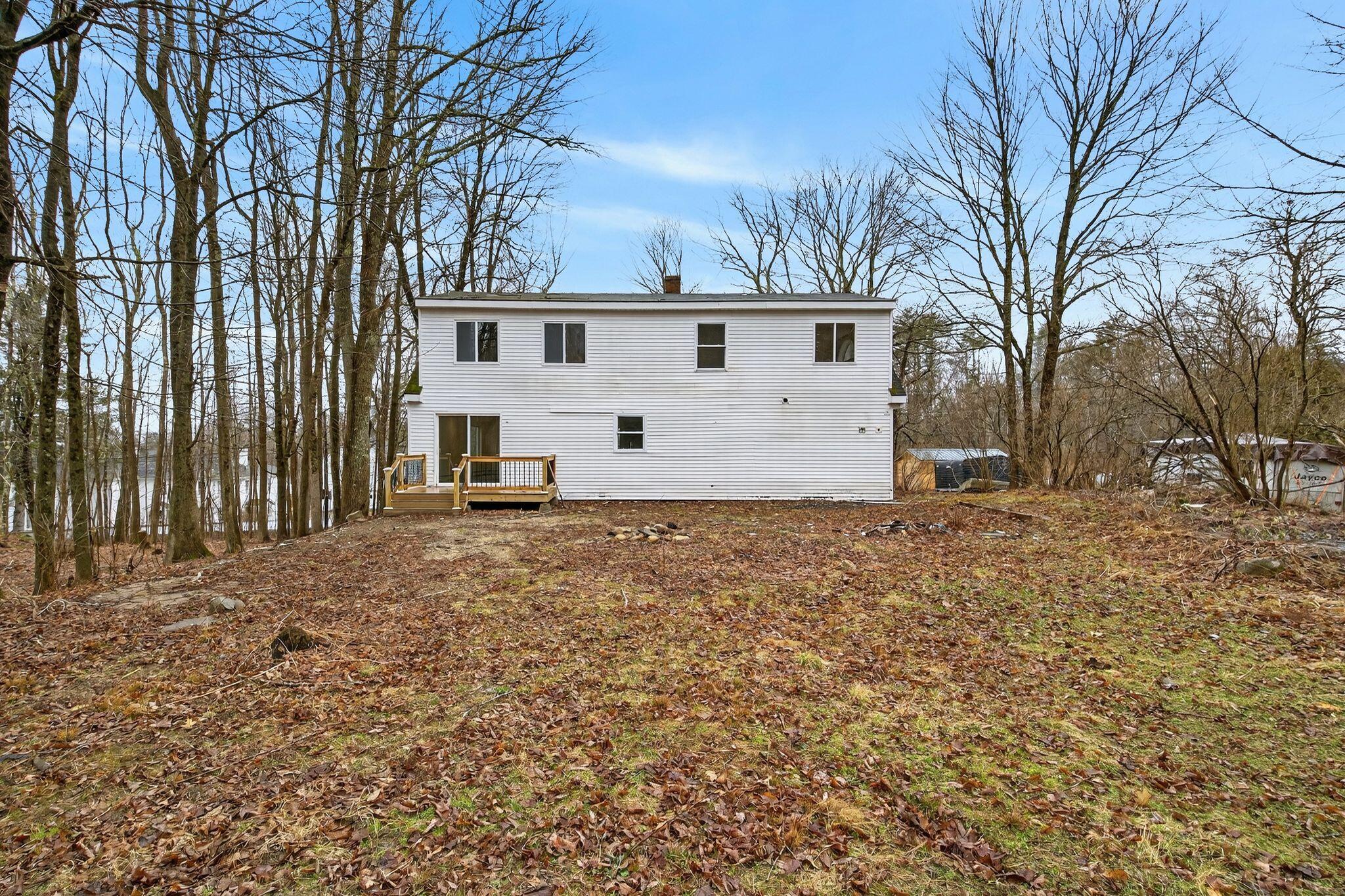 27 Bradford Road Wiscasset ME 04578