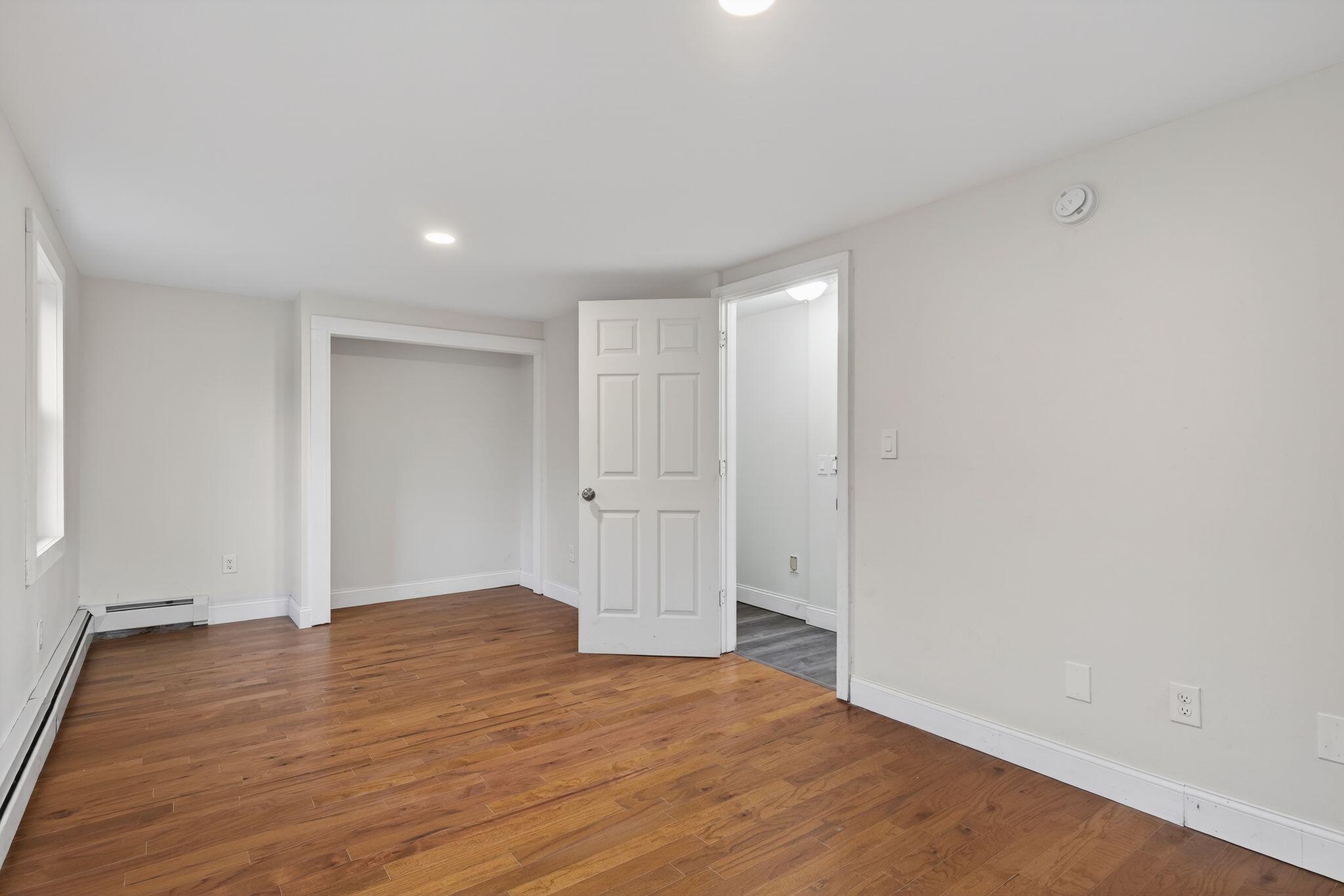 27 Bradford Road Wiscasset ME 04578