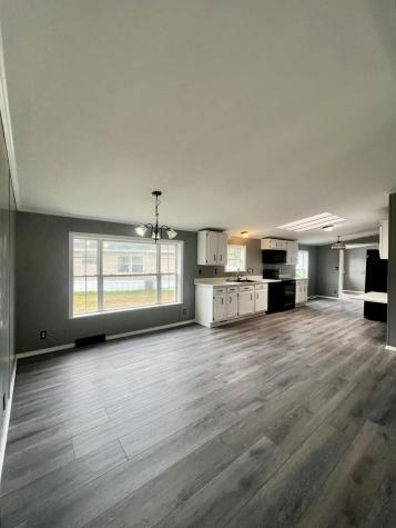 10 Circle Drive Lewiston ME 04240