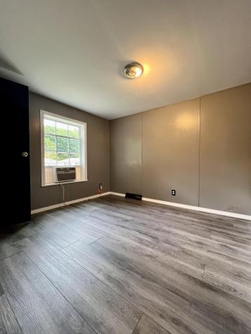 10 Circle Drive Lewiston ME 04240