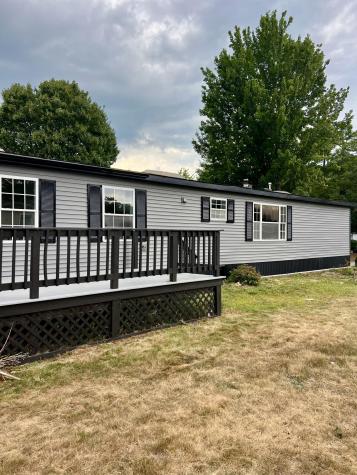 10 Circle Drive Lewiston ME 04240