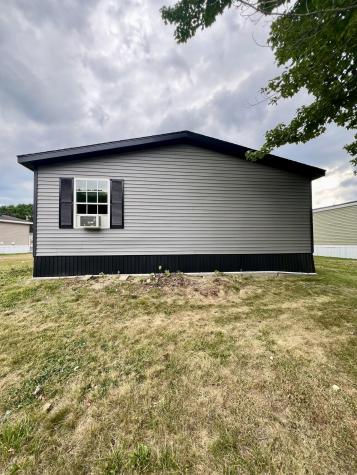 10 Circle Drive Lewiston ME 04240