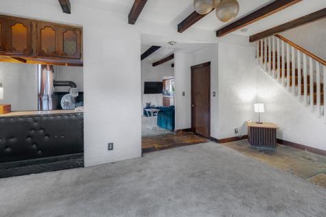 17 Fulton Street Auburn ME 04210