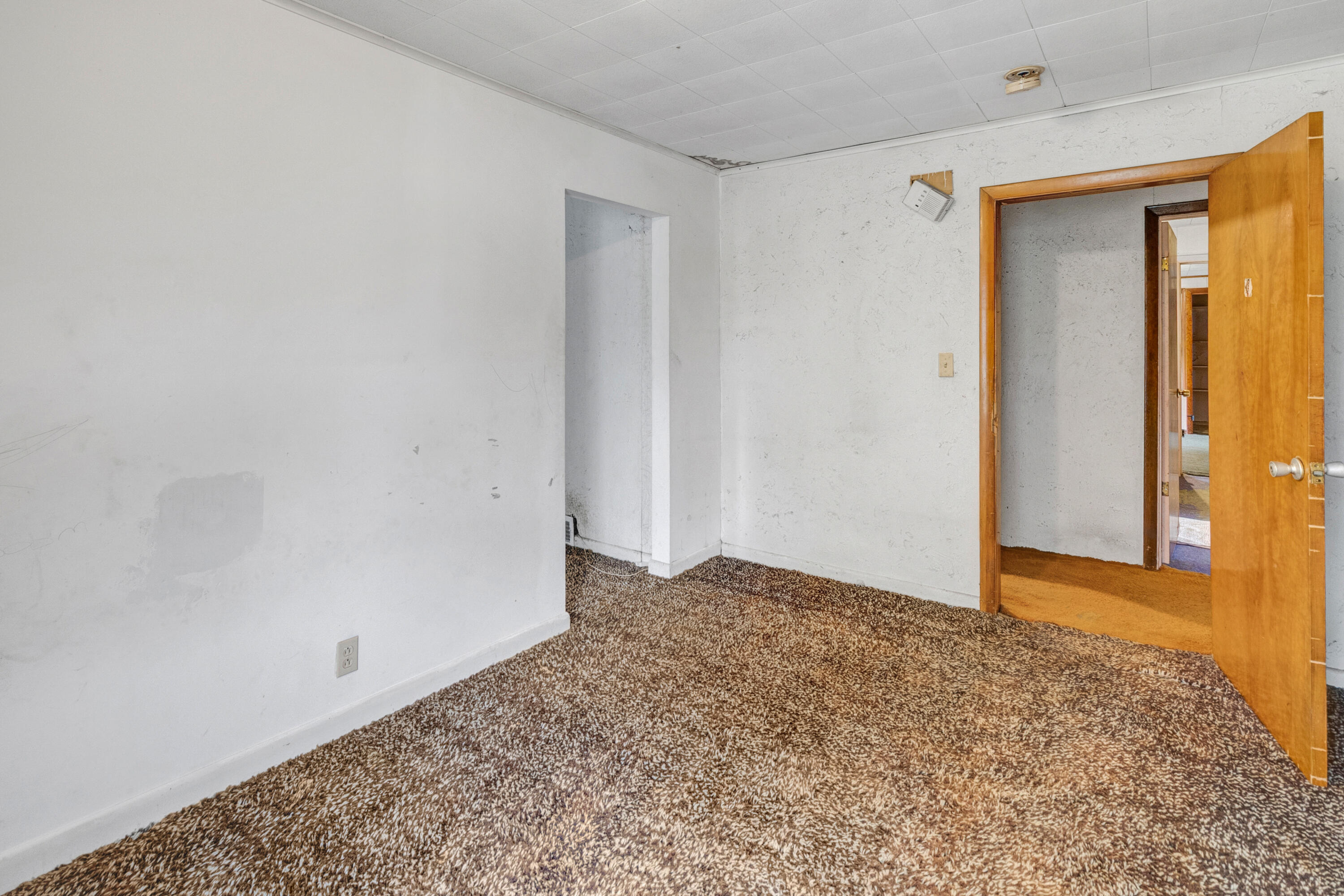 17 Fulton Street Auburn ME 04210