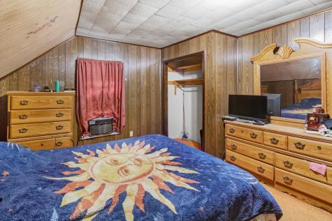 17 Fulton Street Auburn ME 04210