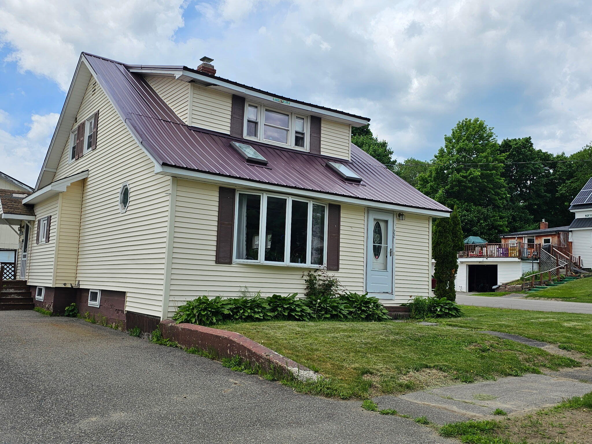 22 Pine Street East Millinocket ME 04430