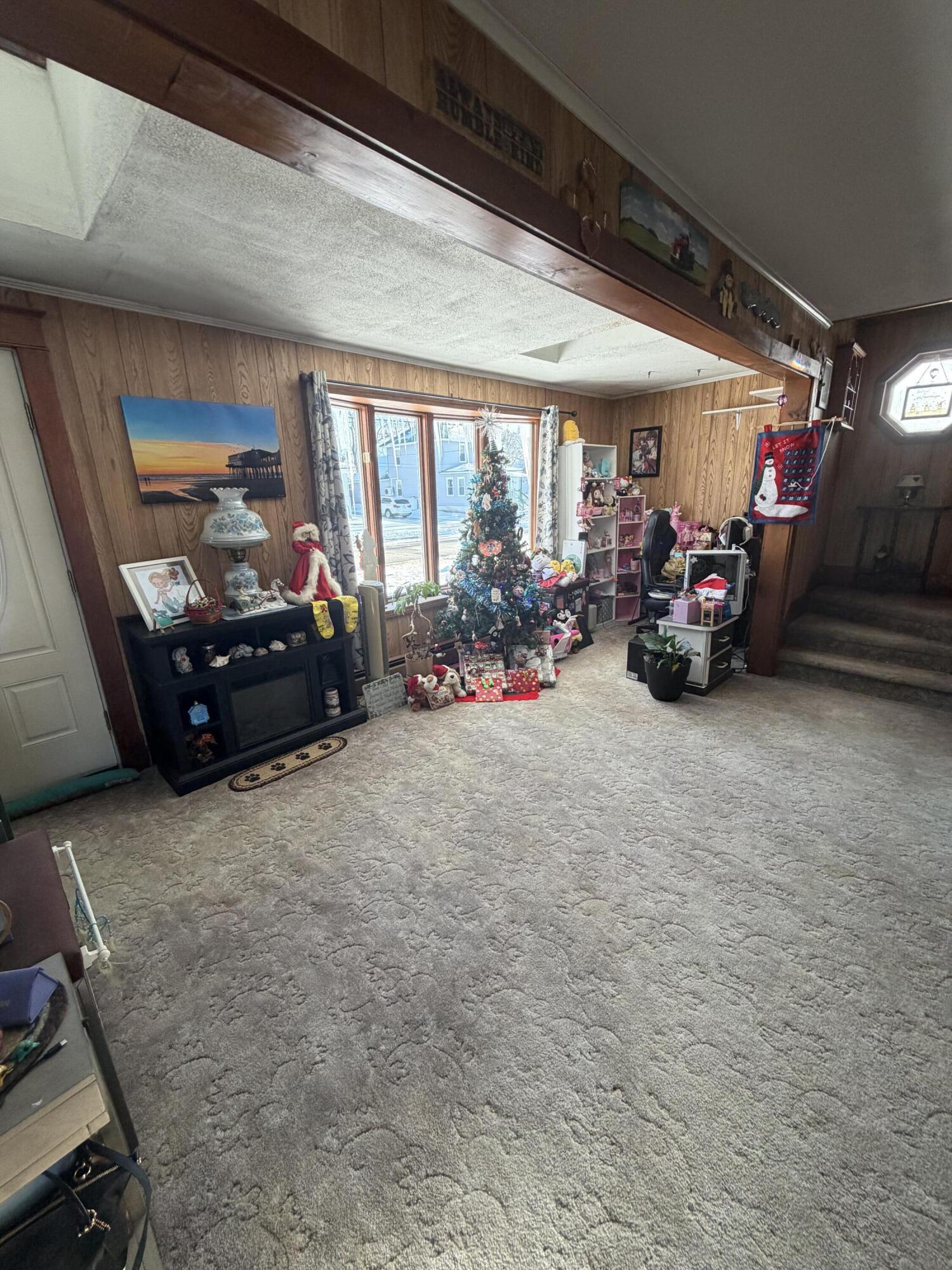 22 Pine Street East Millinocket ME 04430