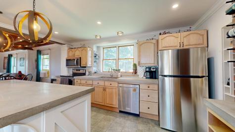 1011 North River Road Auburn ME 04210