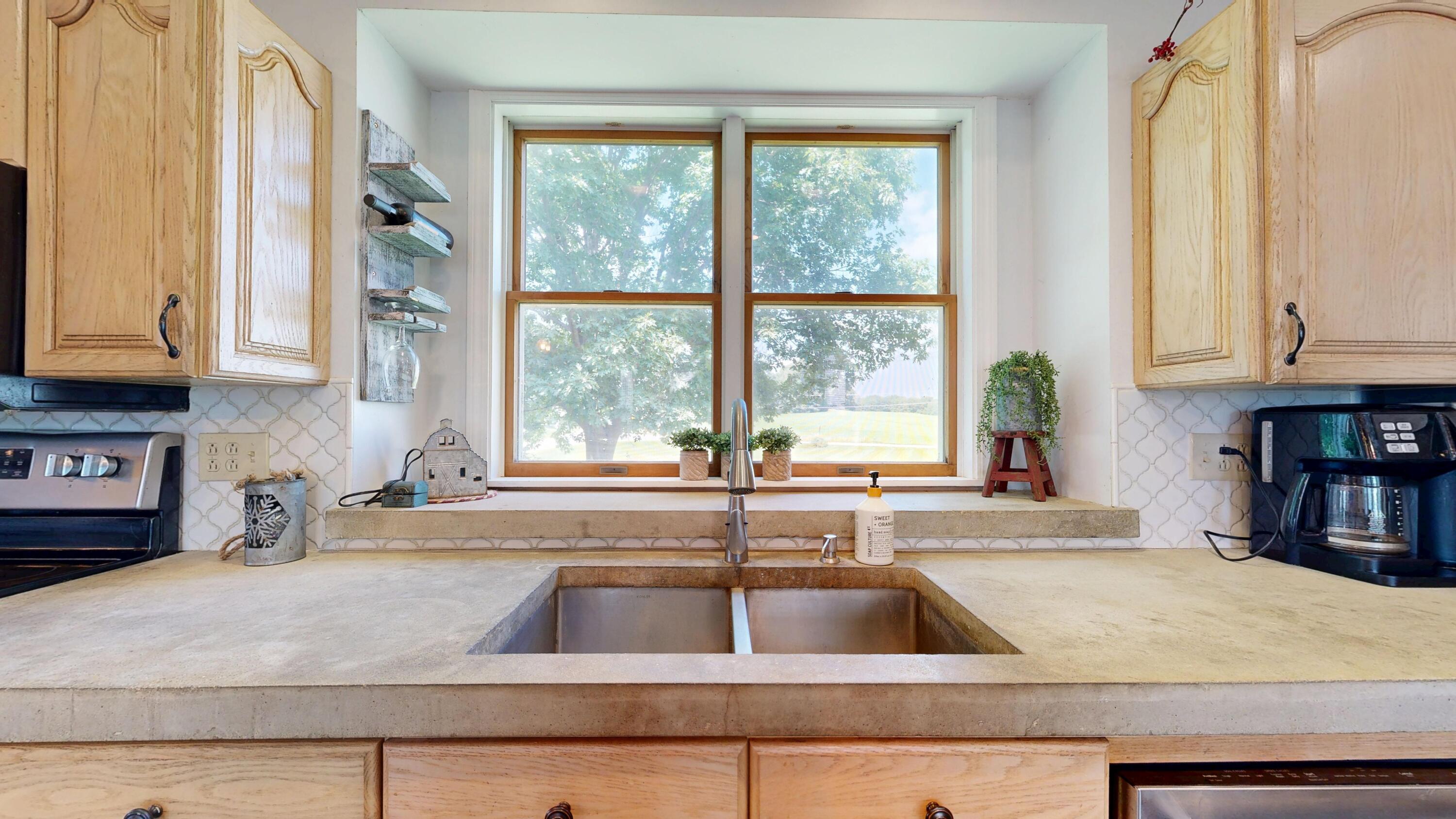 1011 North River Road Auburn ME 04210