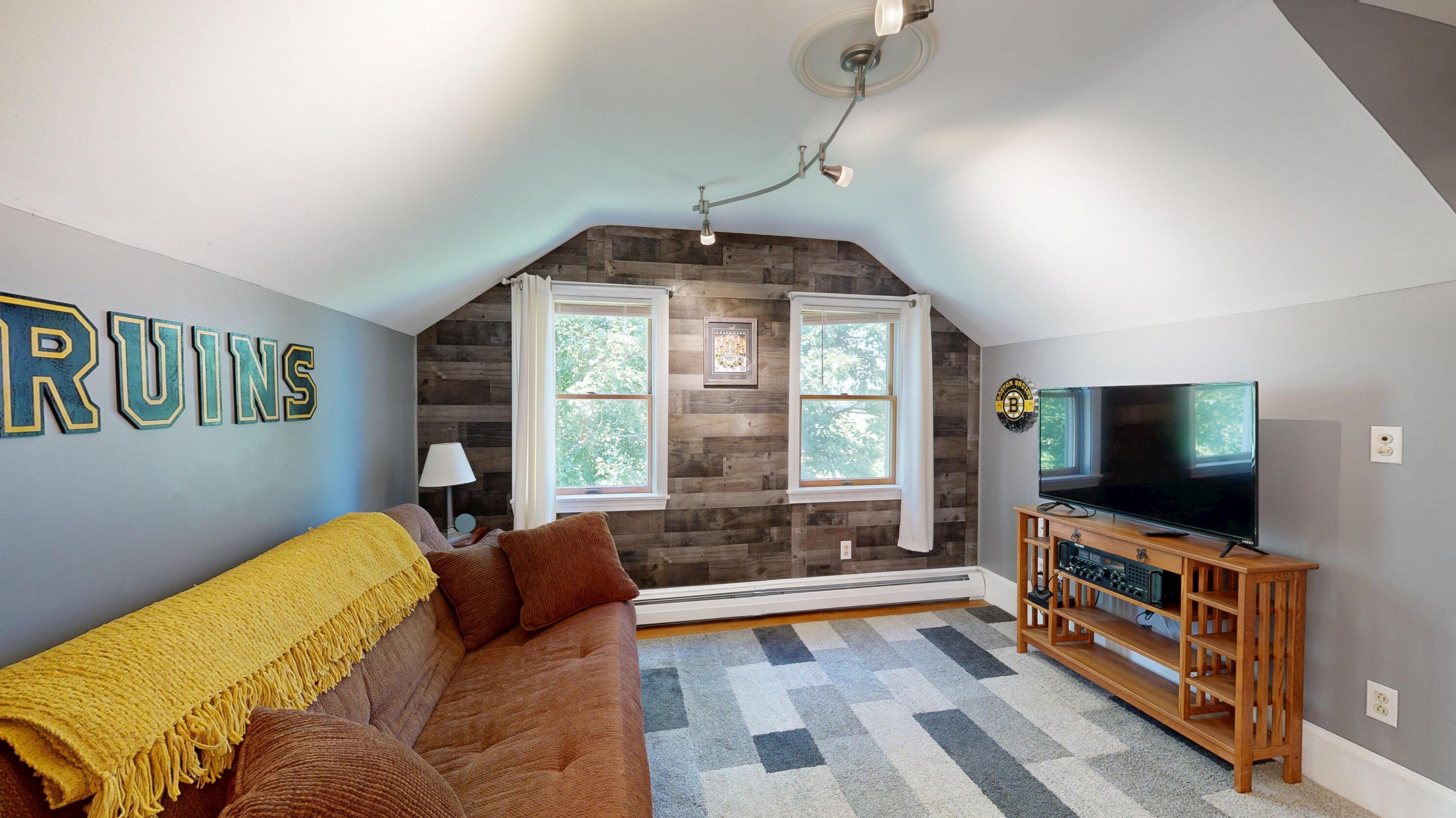 1011 North River Road Auburn ME 04210