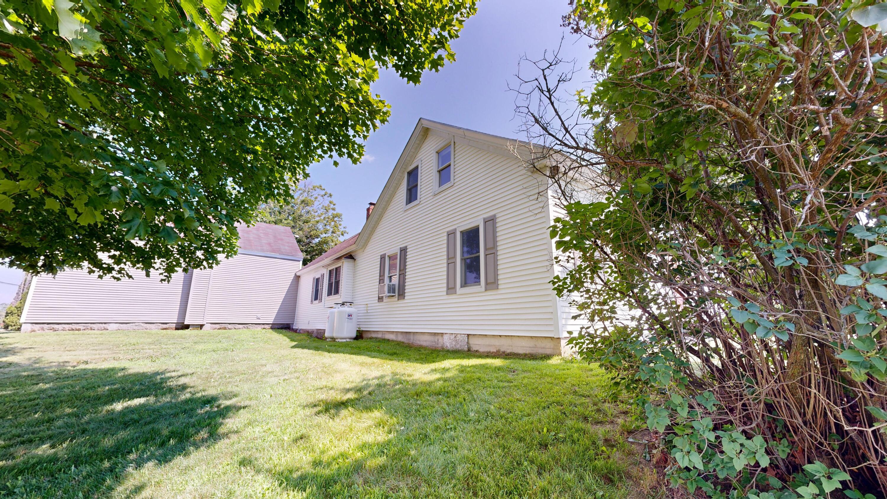 1011 North River Road Auburn ME 04210