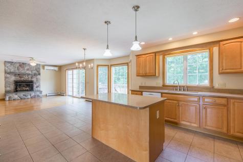 1 Julias Way Brunswick ME 04011