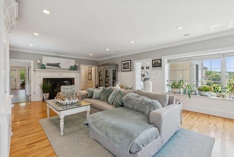 60 Ocean Avenue Kennebunkport ME 04046