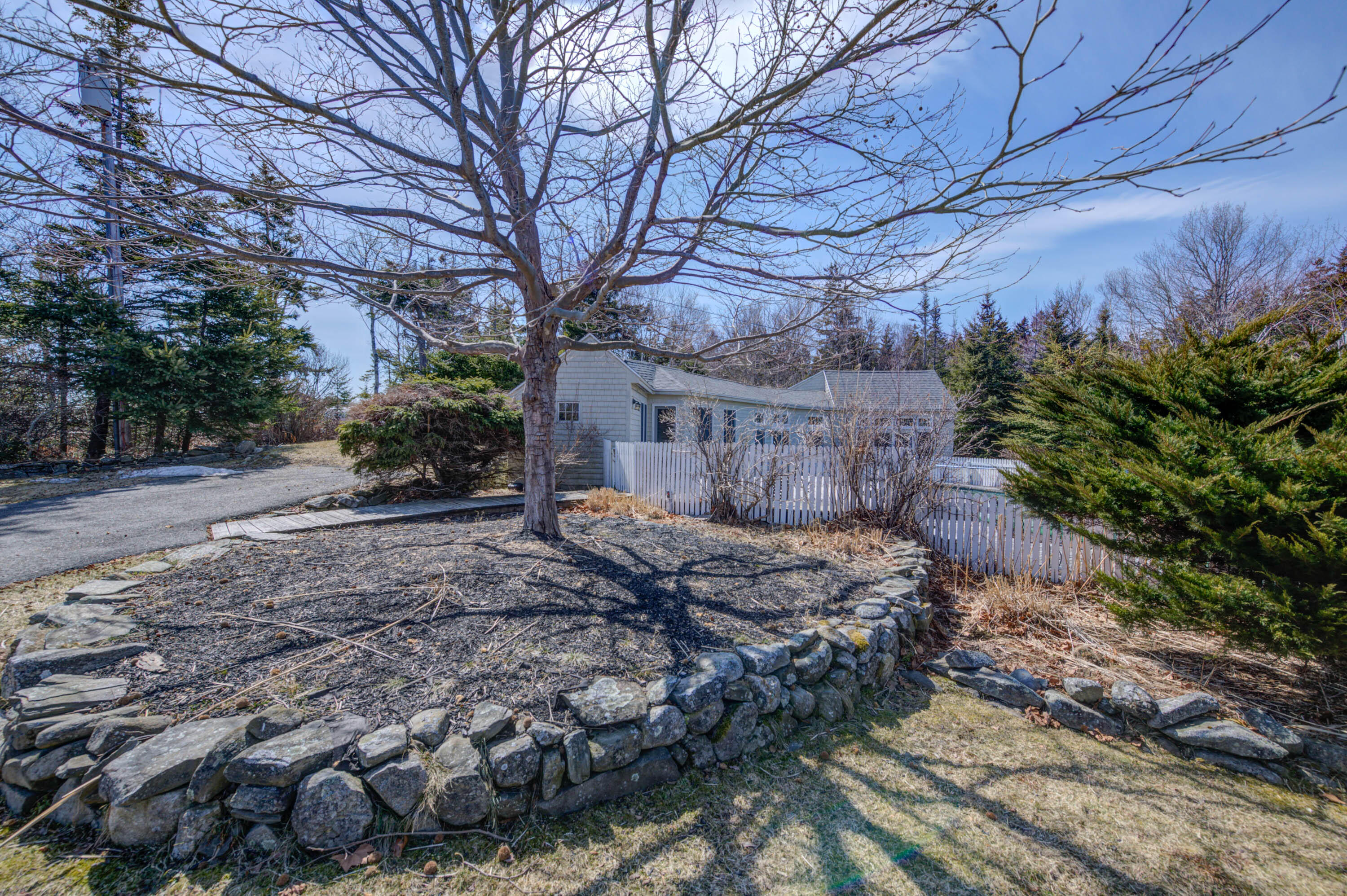 95 Pumpkin Cove Road Bristol ME 04554