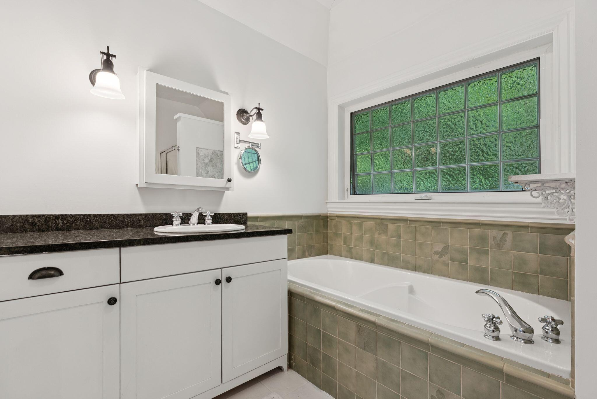 2 Landing Road Saco ME 04072