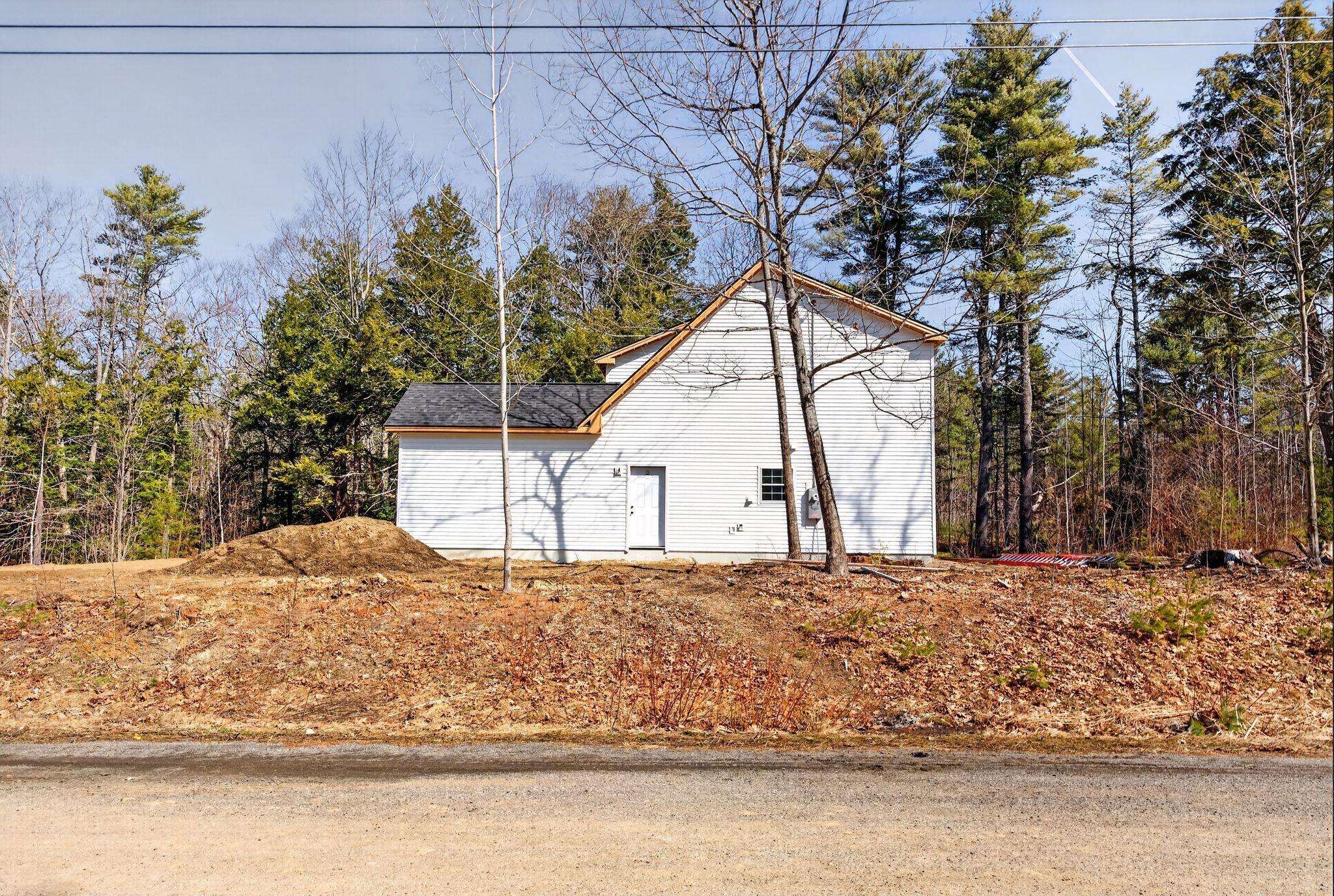 33 Pinecrest Lane Pittston ME 04345