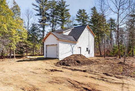 33 Pinecrest Lane Pittston ME 04345