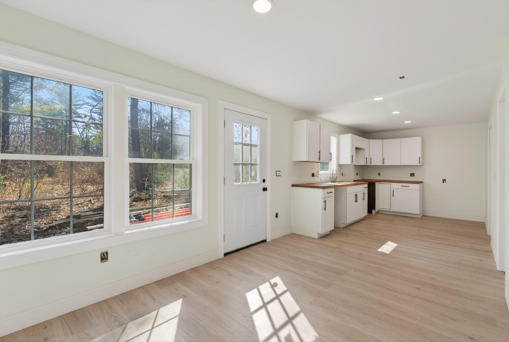 33 Pinecrest Lane Pittston ME 04345