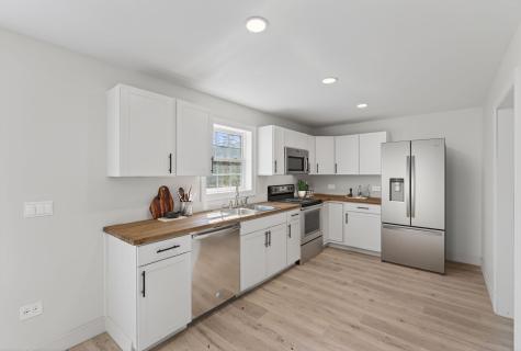33 Pinecrest Lane Pittston ME 04345