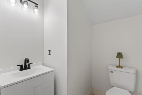 33 Pinecrest Lane Pittston ME 04345