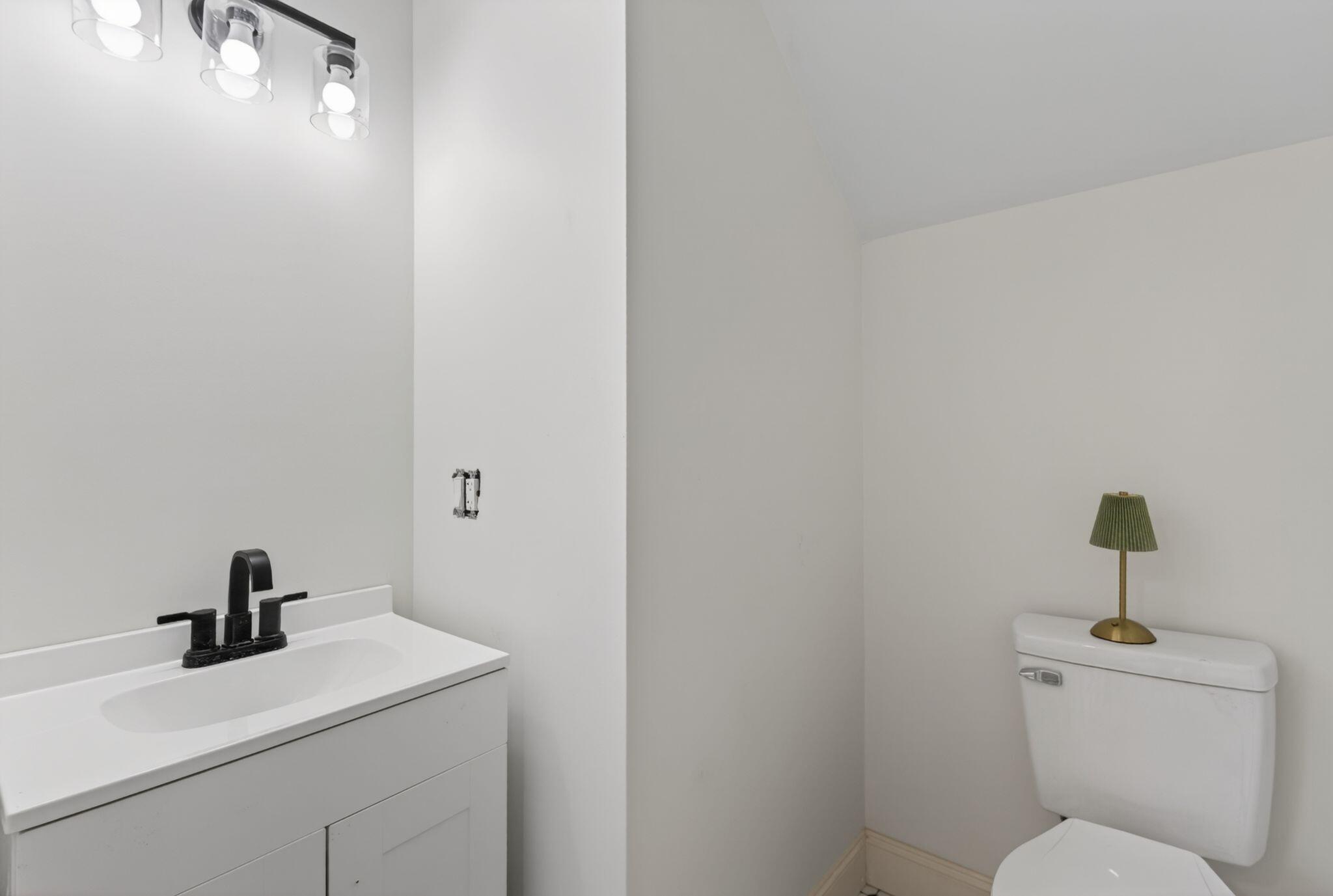 33 Pinecrest Lane Pittston ME 04345