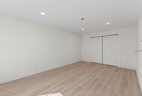 33 Pinecrest Lane Pittston ME 04345