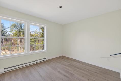 33 Pinecrest Lane Pittston ME 04345
