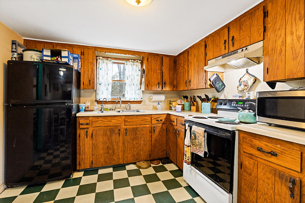 154 Togus Road Chelsea ME 04330