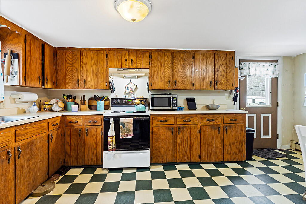 154 Togus Road Chelsea ME 04330