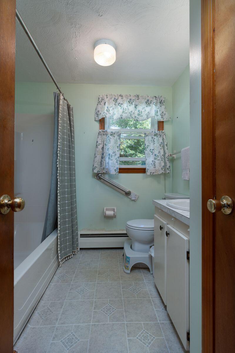 31 Sequoia Drive Freeport ME 04032