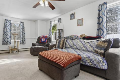 614 King Street Oxford ME 04270