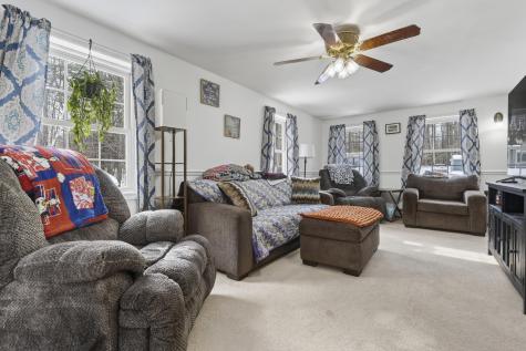 614 King Street Oxford ME 04270