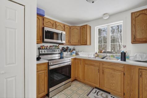 614 King Street Oxford ME 04270