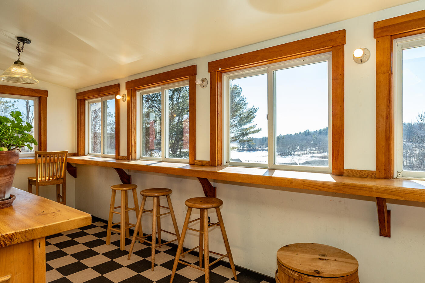 13 Friendship Road Waldoboro ME 04572