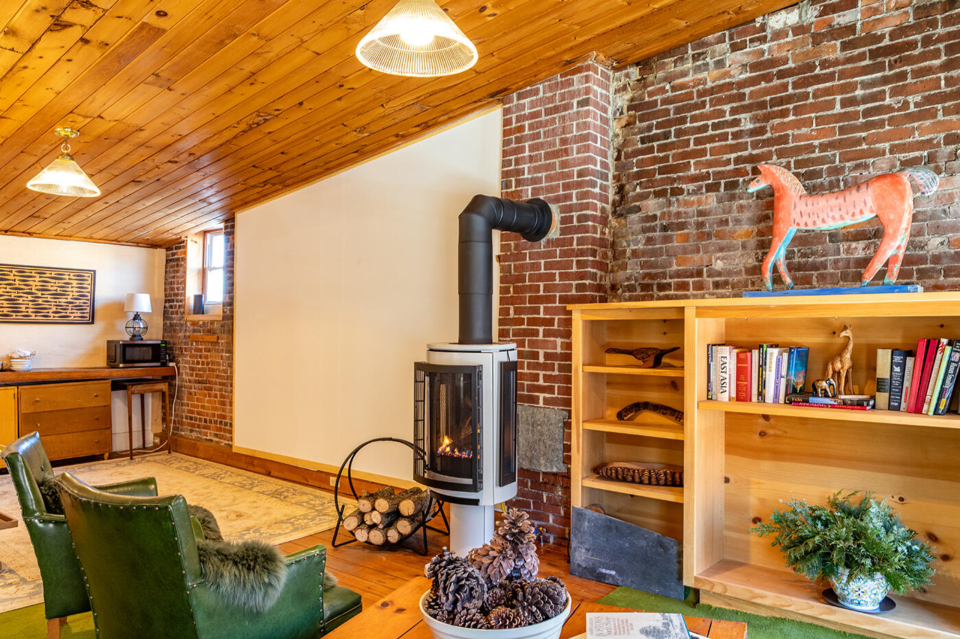 13 Friendship Road Waldoboro ME 04572