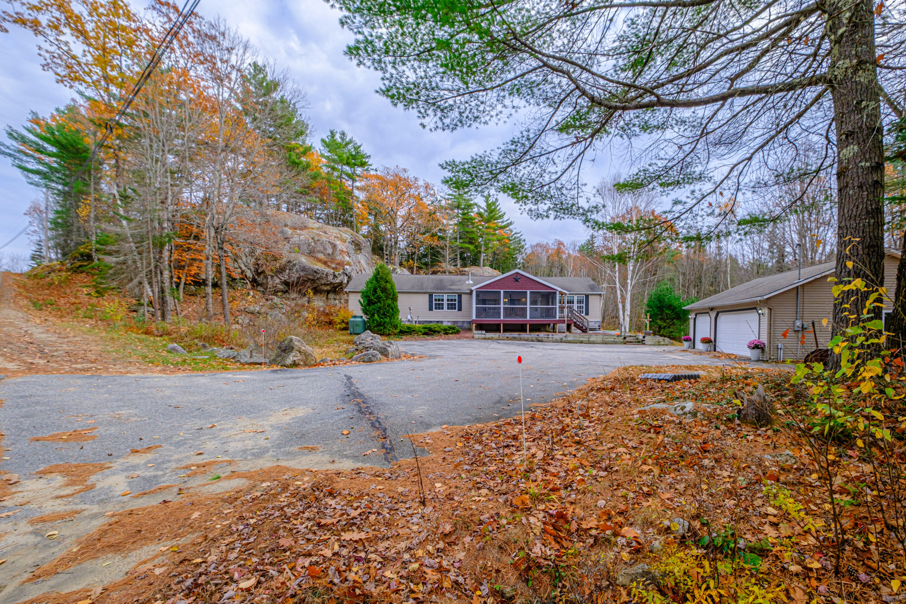 304 Dunn Road Norway ME 04268