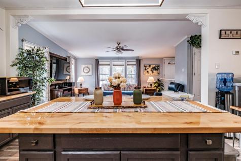 304 Dunn Road Norway ME 04268