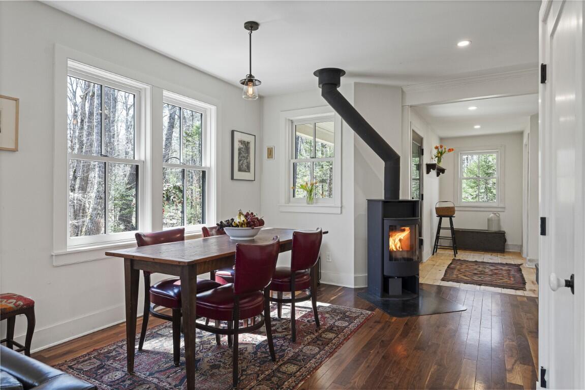 144 Merry Island Road Edgecomb ME 04556