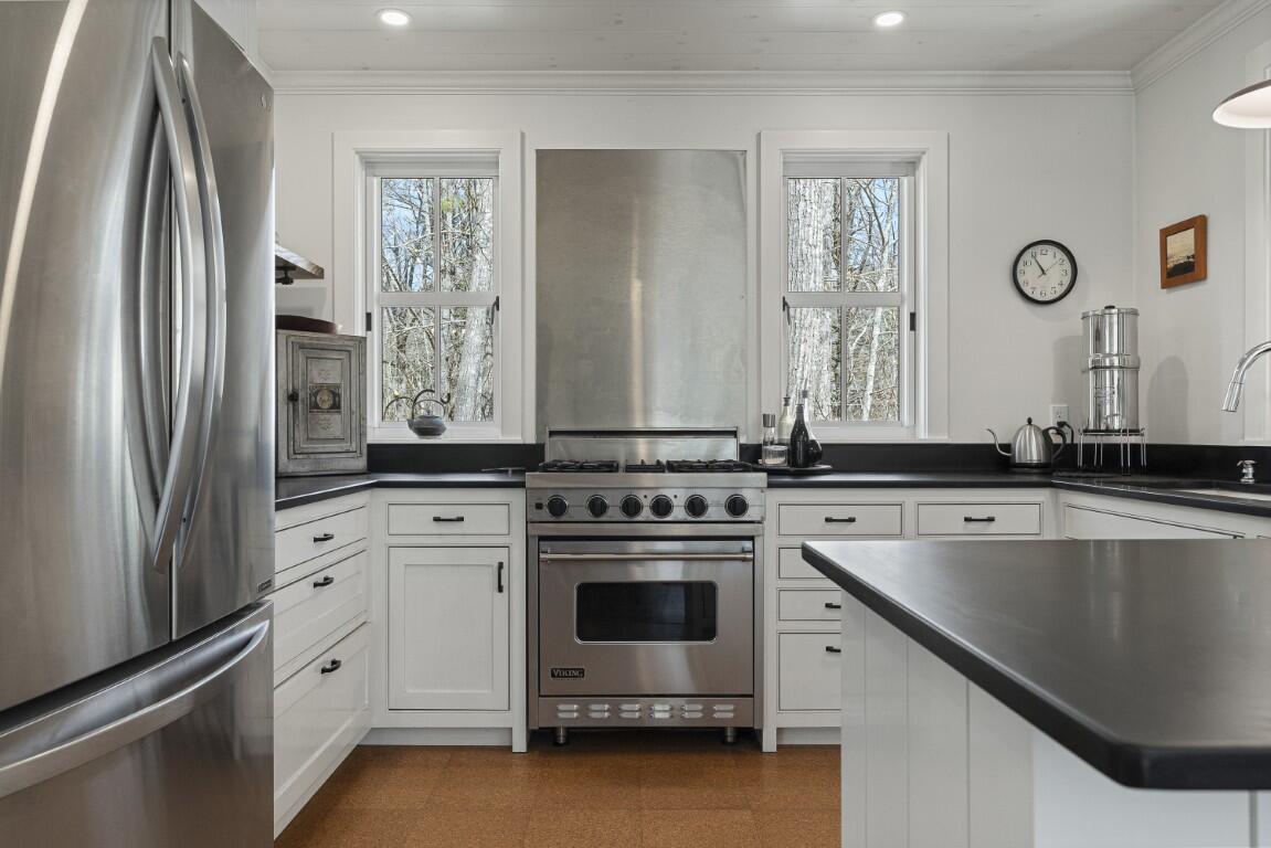 144 Merry Island Road Edgecomb ME 04556